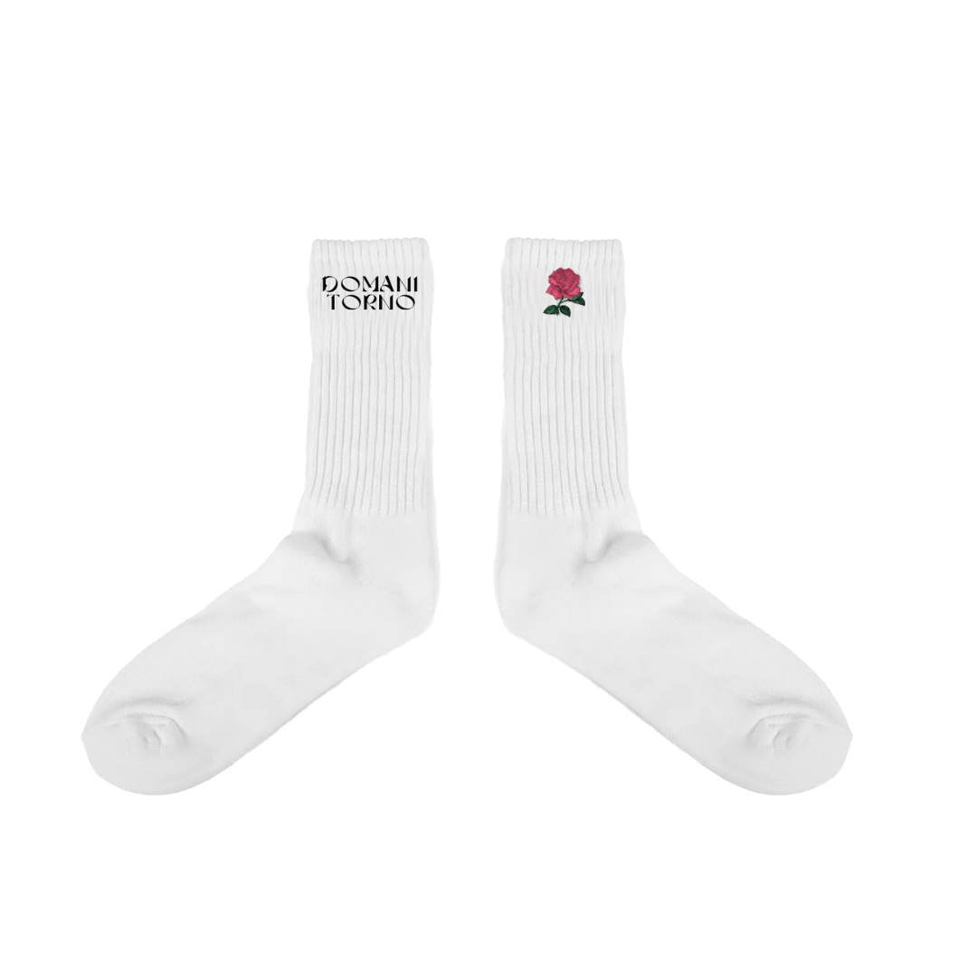 Calzini bianchi – DOMANI TORNO