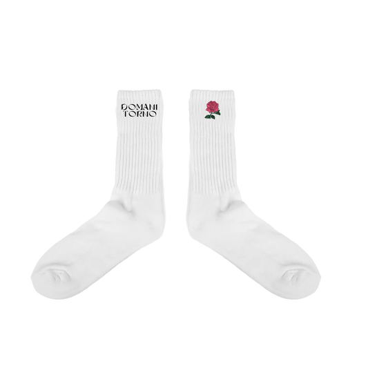 Calzini bianchi – DOMANI TORNO